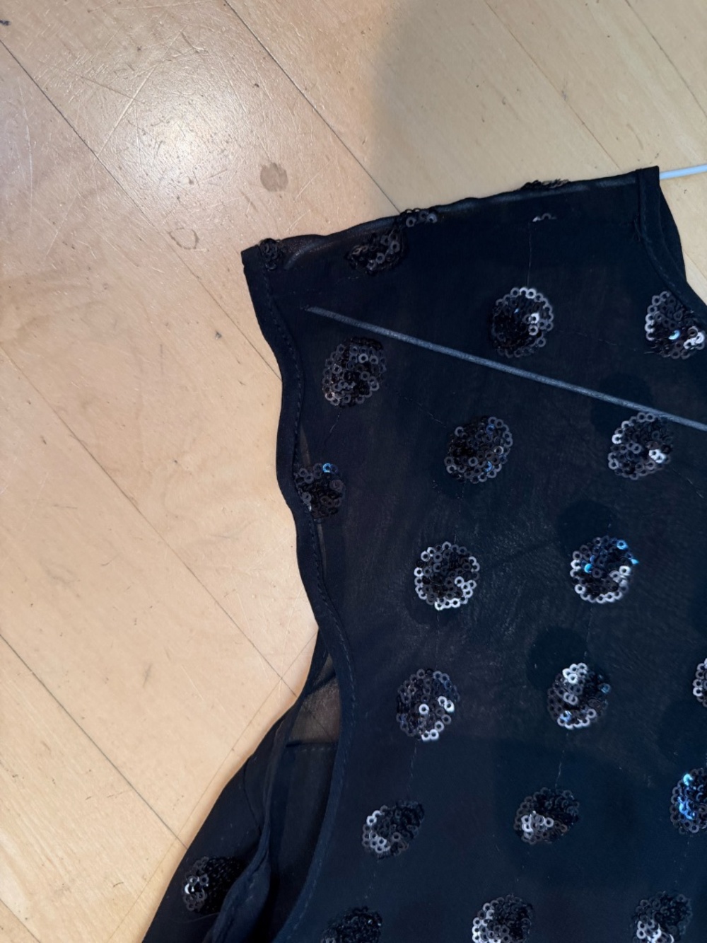 MILLY Black circle sequin sheer overlay shirft, 10, CB2767 - Picture 5 of 5